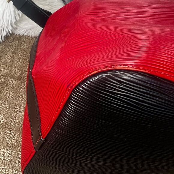 AUTH LOUIS VUITTON EPI LEATHER NOE- BLACK AND RED - Picture 9 of 16